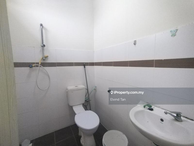 Rumah Berangkai 1 Tingkat untuk Dijual di xhxqd, Jasin oleh Elvind Tan - iProperty.com.my
