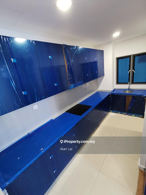 Condominium for Sale in Lakefront Residence by Alan Lai - iProperty.com.my