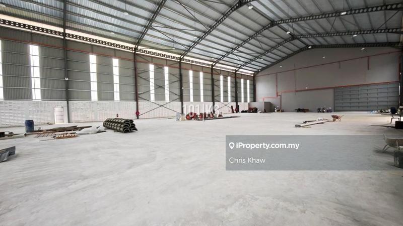 For Sale - Prime Industrial - Bandar Puncak Alam (Detached Factory 1acres / 600amp / 40ft Ceiling)