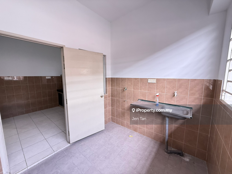 Townhouse for Sale in Kota Kemuning, Shah Alam by Jen Tan - iProperty.com.my