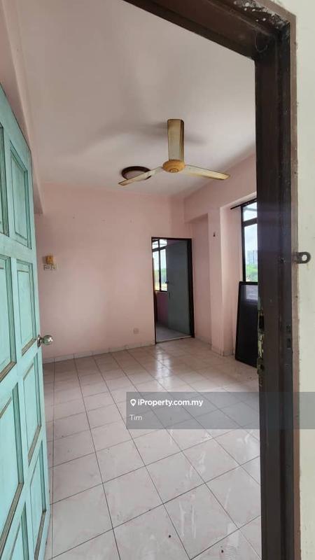 Pangsapuri untuk Dijual di Pangsapuri Laksamana oleh Tim - iProperty.com.my