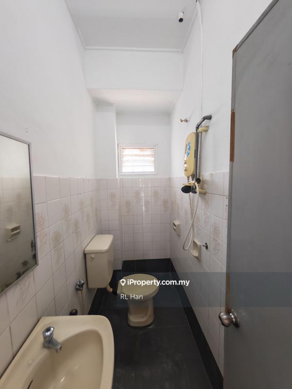 Rumah Teres 2-Tingkat untuk Dijual di Usj 9, Subang Jaya oleh RL Han - iProperty.com.my