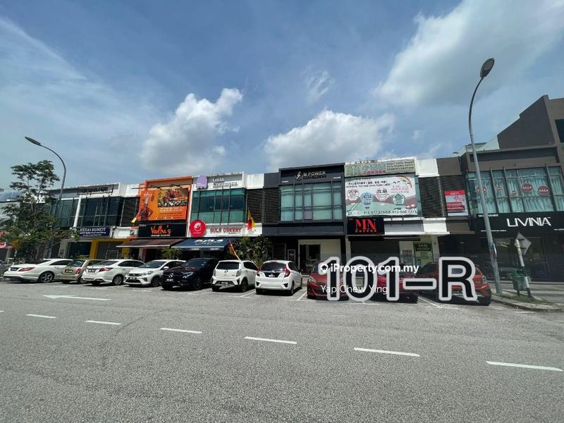 For Sale - Tip-top Good Invest! Facing Mainroad , Tenanted [ 4.2% ROI ] Kota Kemuning 2 Storey Shoplot