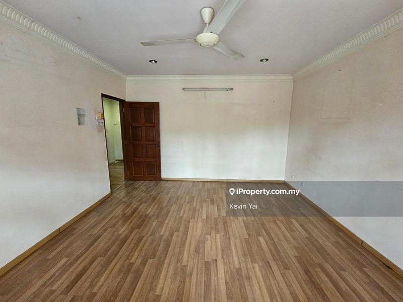 Rumah Berkembar untuk Dijual di Damansara Heights, Damansara Heights oleh Kevin Yai - iProperty.com.my