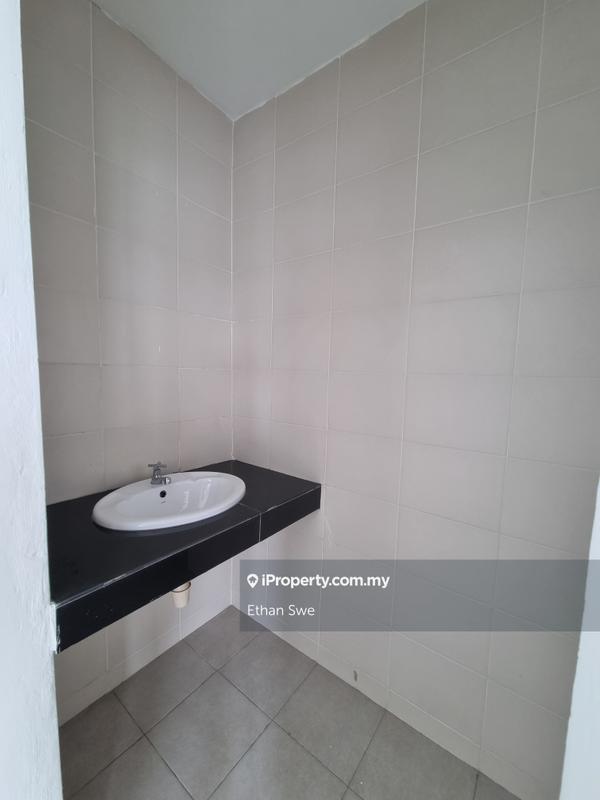 3-storey Terraced House for Sale in Taman Sri Putra, Rawang by Ethan Swe - iProperty.com.my