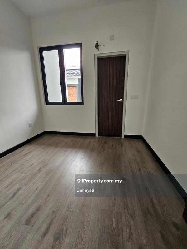 Rumah Berangkai 2 Tingkat untuk Dijual di Elmina East, Intermediate Ilham Residences 2, Shah Alam oleh Zahayati - iProperty.com.my