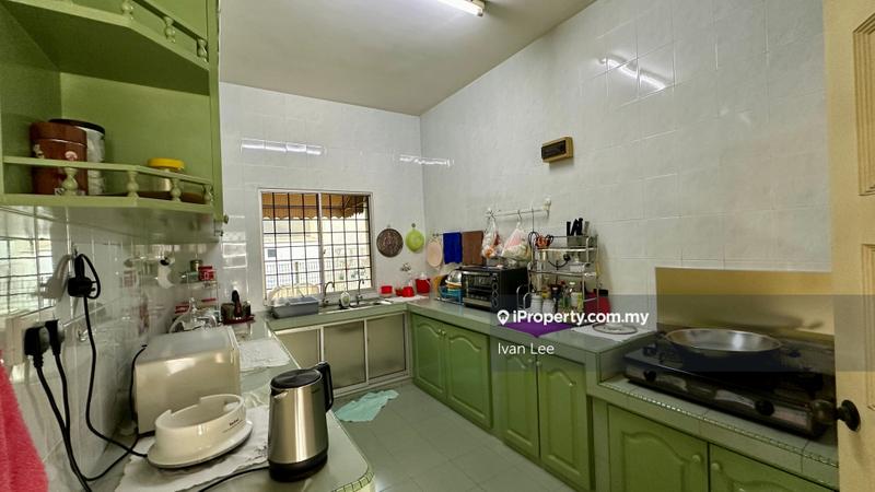 Bungalow House for Sale in Taman Paramount, Petaling Jaya by Ivan Lee - iProperty.com.my