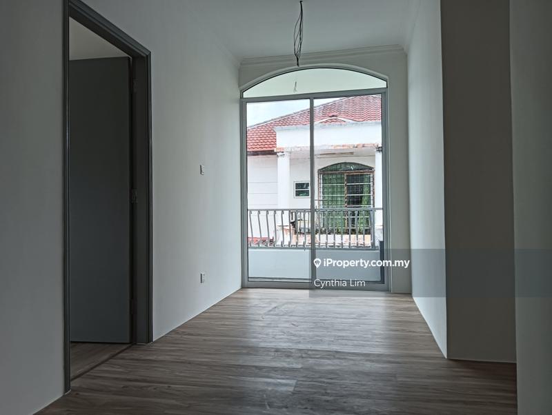 Rumah Berkembar untuk Dijual di Kuching, Sarawak oleh Cynthia Lim - iProperty.com.my