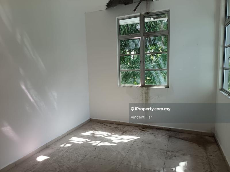 Semi-Detached House for Sale in Taman Desa Manjung Point, Lumut by Vincent Har - iProperty.com.my