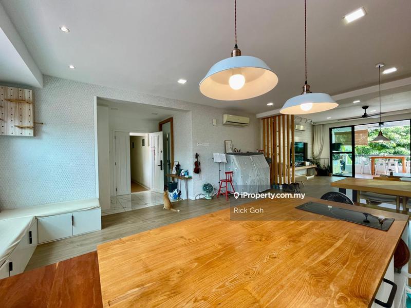 For Sale - Scotland Villa