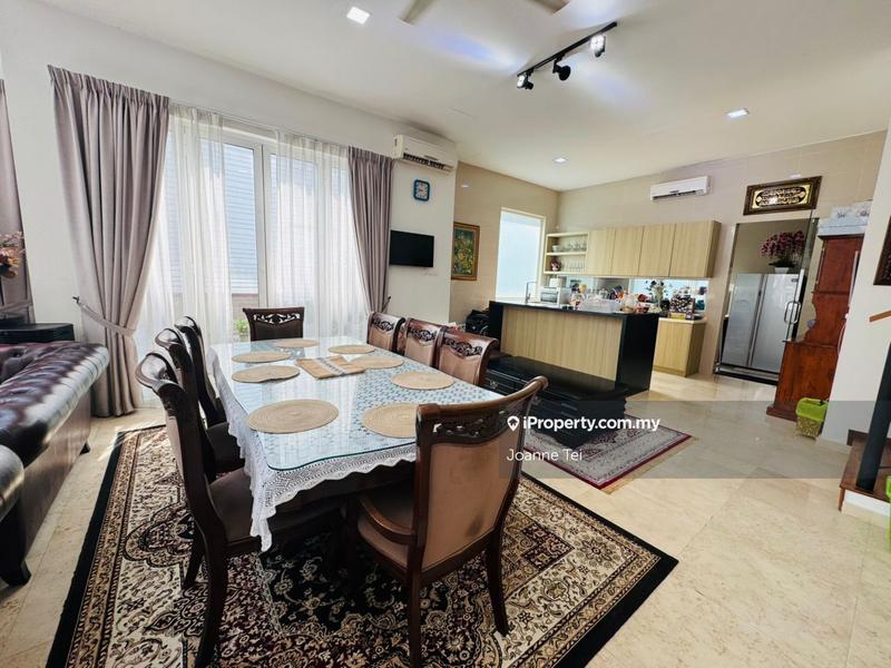 Bungalow House for Sale in Lakefront Villa, Cyberjaya by Joanne Tei - iProperty.com.my