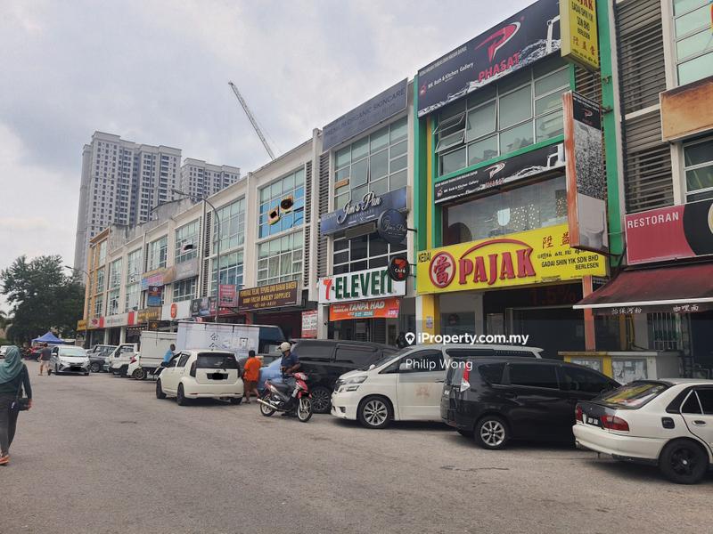 Shop / Office untuk Disewa di Taman Equine, Seri Kembangan oleh Philip Wong - iProperty.com.my
