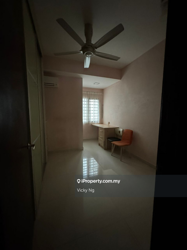 Rumah Berangkai 3 Tingkat untuk Dijual di Taman Meranti Jaya, Puchong oleh Vicky Ng - iProperty.com.my