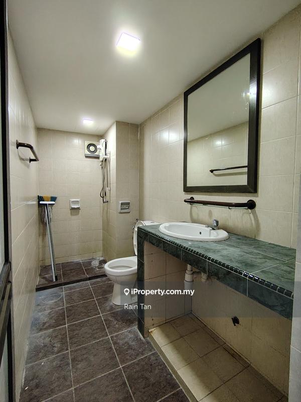 Kondominium untuk Dijual di Amadesa Resort Condominium oleh Rain Tan - iProperty.com.my