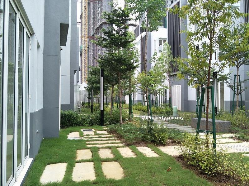 Bungalow House untuk Dijual di Lakefront Villa, Cyberjaya oleh Ng Tze Mann - iProperty.com.my