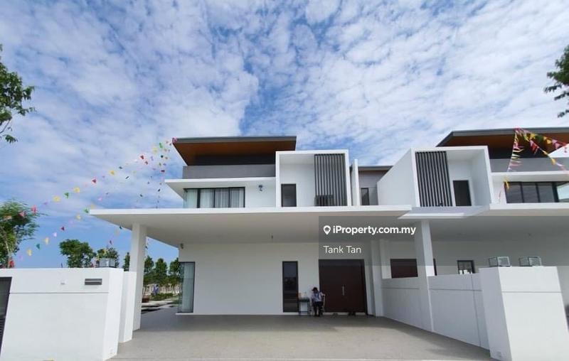 2-storey Terraced House for Sale in Cashback 100K G&G Lakeview 2sty 5min Cyberjaya, Cyberjaya by Tank Tan - iProperty.com.my
