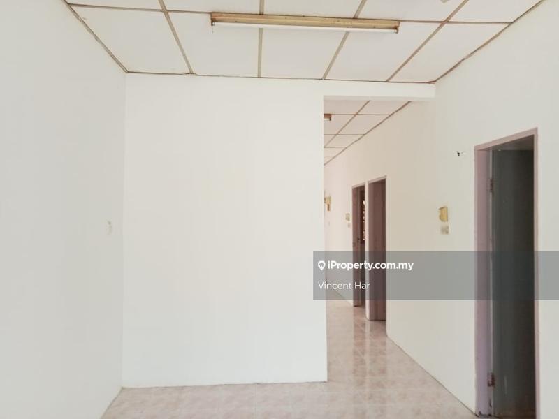 Rumah Berangkai 1 Tingkat untuk Dijual di Taman Sejati 2, Sitiawan oleh Vincent Har - iProperty.com.my