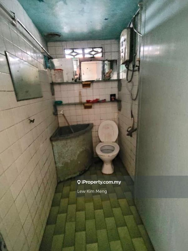 Rumah Teres untuk Dijual di Kepong Baru, Kepong oleh Lew Kim Meng - iProperty.com.my