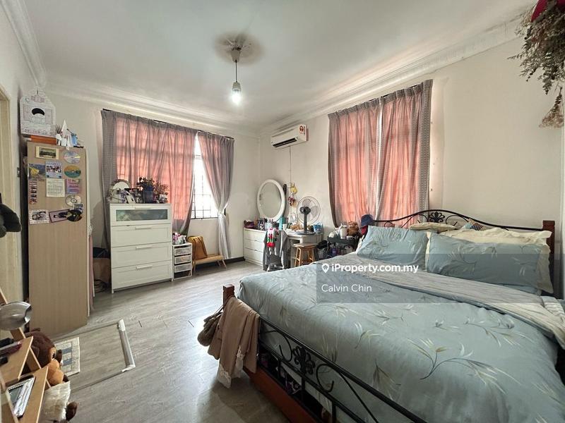 Rumah Berkembar untuk Dijual di Ukay Perdana, Ulu Kelang oleh Calvin Chin - iProperty.com.my