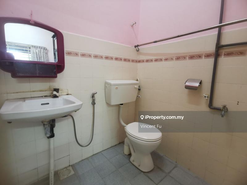 Rumah Teres 1-Tingkat untuk Dijual di Taman Layang Layang, Seremban oleh Vincent Fu - iProperty.com.my