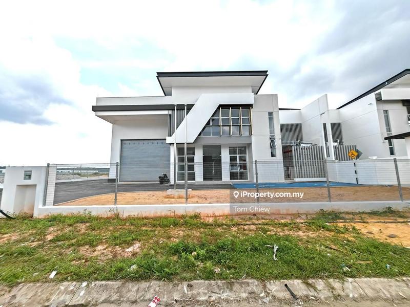 Semi-D Factory for Sale in Isynergy Industrial Park, Senai by Tom Chiew - iProperty.com.my