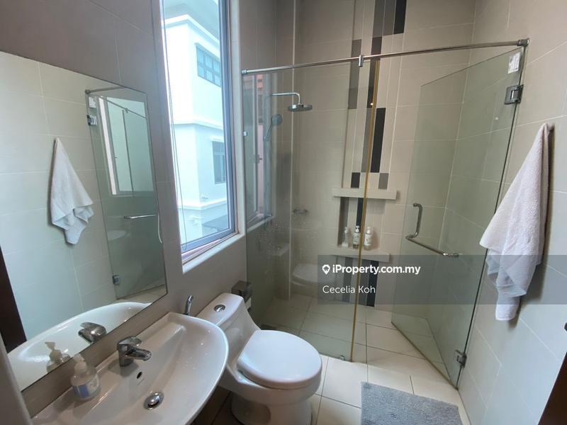 Bungalow House for Sale in Subang Heights, Subang Jaya by Cecelia Koh - iProperty.com.my