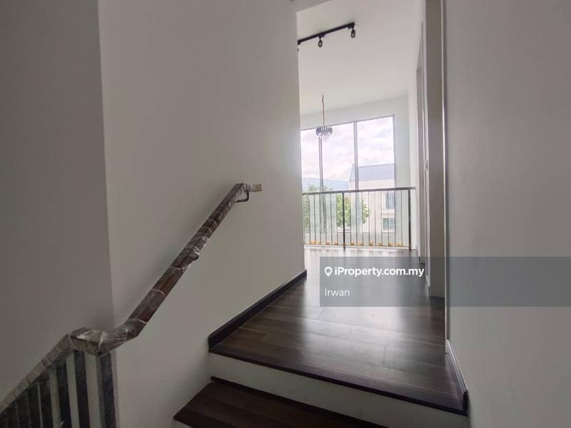 Rumah Berangkai 2 Tingkat untuk Dijual di Eco Forest, Semenyih oleh Irwan Affandi - iProperty.com.my
