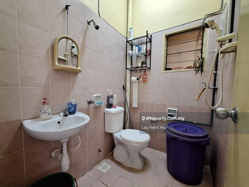 1-storey Terraced House for Sale in Taman Dato Demang, Seri Kembangan by Lau Kent Hui - iProperty.com.my