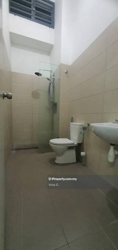 Rumah Teres 2-Tingkat untuk Dijual di Acacia Park, Bandar Tasik Puteri, Rawang oleh Vicky G. - iProperty.com.my