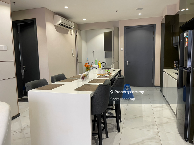 For Sale - 8 Kia Peng