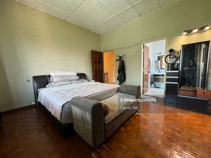 Semi-Detached House for Sale in Taman Overseas Union (Taman Oug), Jalan Klang Lama (Old Klang Road) by Carole Teh - iProperty.com.my