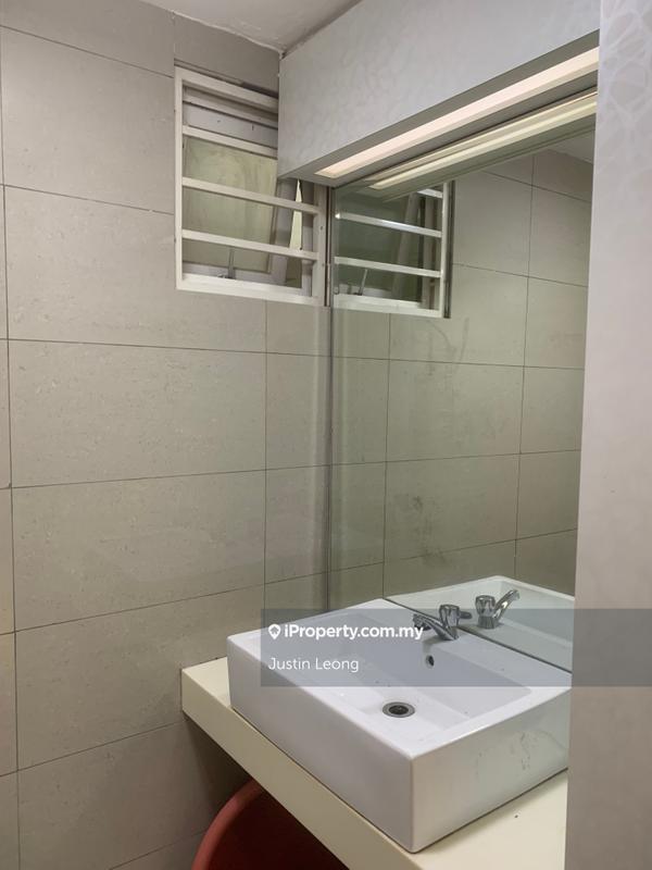 For Sale - First Residence (Residensi Unggul)