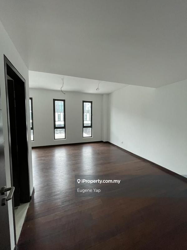 Rumah Teres 3-Tingkat untuk Dijual di Bukit Rahman Putra, Sungai Buloh oleh Eugene Yap - iProperty.com.my