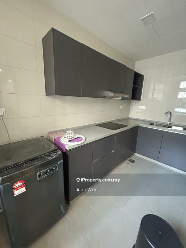 Condominium for Rent in Lakefront Residence by Alan Wan - Kitchen - iProperty.com.my