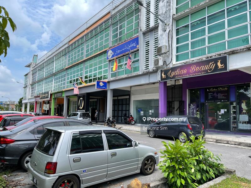 For Sale - Riveredge Commercial Centre