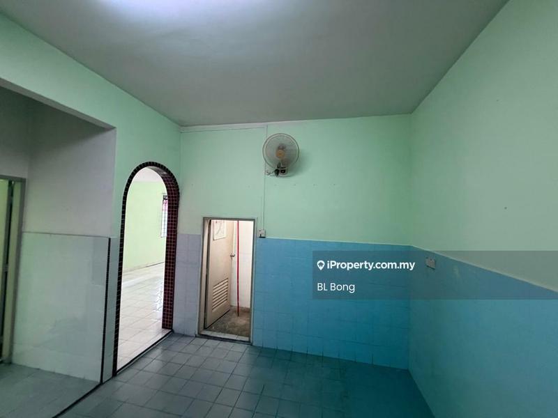 2-storey Terraced House for Sale in Taman Cheng Perdana, Cheng by BL Bong - iProperty.com.my