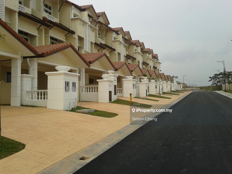 Rumah Berangkai 3 Tingkat untuk Dijual di Setia Alam ( Anjung Sari), Setia Alam oleh Simon Chang - iProperty.com.my
