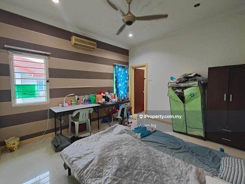 Rumah Berkembar untuk Dijual di Taman Taming Indah, Bandar Sungai Long oleh Aivan Ng - iProperty.com.my
