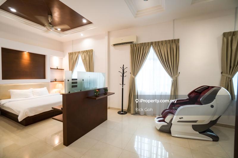 Bungalow House for Sale in Batu Ferringhi, Penang by Rick Goh - iProperty.com.my