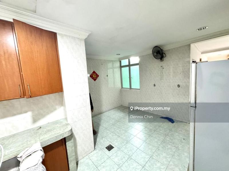 Townhouse for Sale in Taman Lagenda Mas, Cheras by Dennix Chin - iProperty.com.my