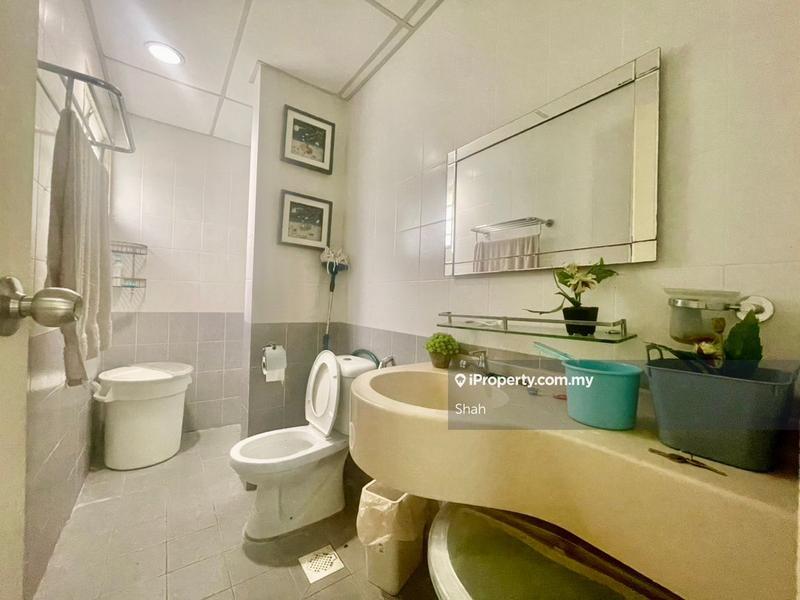 Kondominium untuk Dijual di Platinum Lake PV 12 oleh Shah - iProperty.com.my