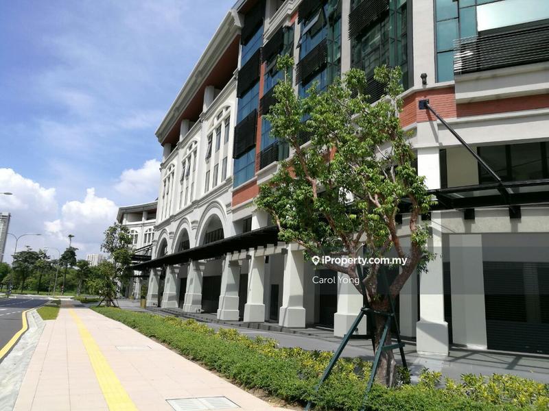 For Sale - Plaza Arkadia