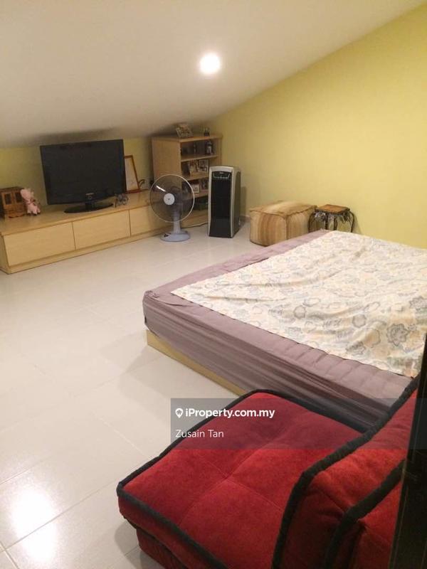 Rumah Berangkai 1.5 Tingkat untuk Dijual di Fettes Park, Tanjung Tokong oleh Zusain Tan - iProperty.com.my