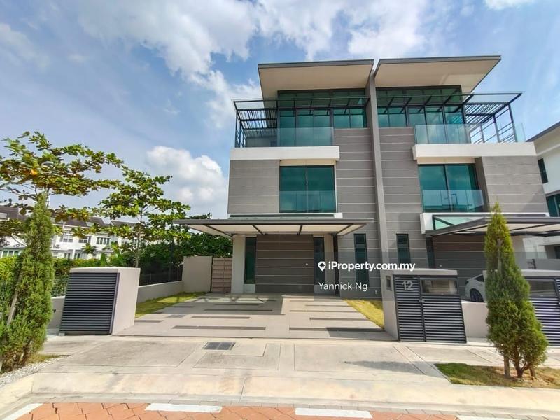 Semi-Detached House for Sale in Putra Heights, Subang Jaya by Yannick Ng - iProperty.com.my