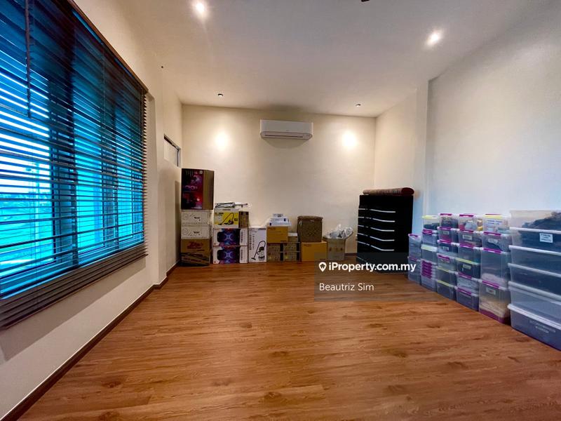 Semi-Detached House for Sale in Samarahan, Sarawak by Beautriz Sim - iProperty.com.my