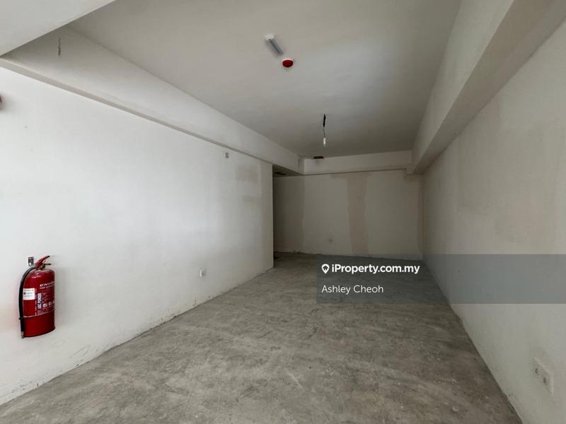 For Rent - [FACING BUSY HIGHWAY] Serenia Industrial Park, Cipta Serenia, Bandar Serenia, Dengkil, Sepang