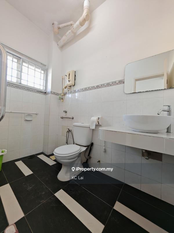 Bungalow House for Sale in Rasah Kemayan, Seremban 2 by KC Lai - iProperty.com.my