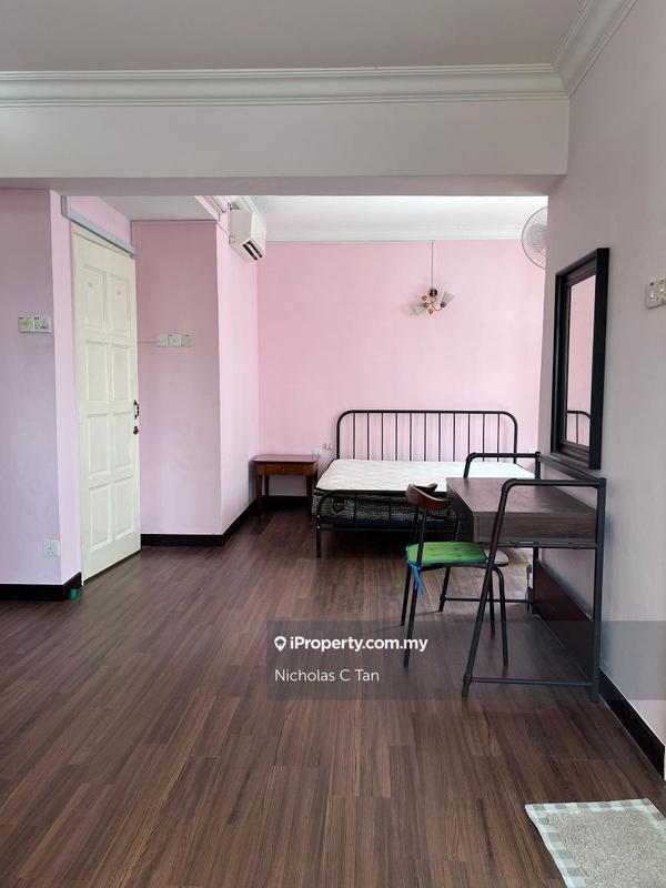 Condominium for Sale in Pantai Panorama Condominiums by Nicholas C Tan - iProperty.com.my