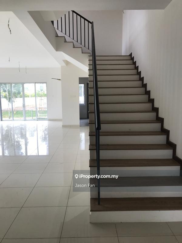 Rumah Berangkai 3 Tingkat untuk Dijual di 8s5w7, Shah Alam oleh Jason Fan - iProperty.com.my