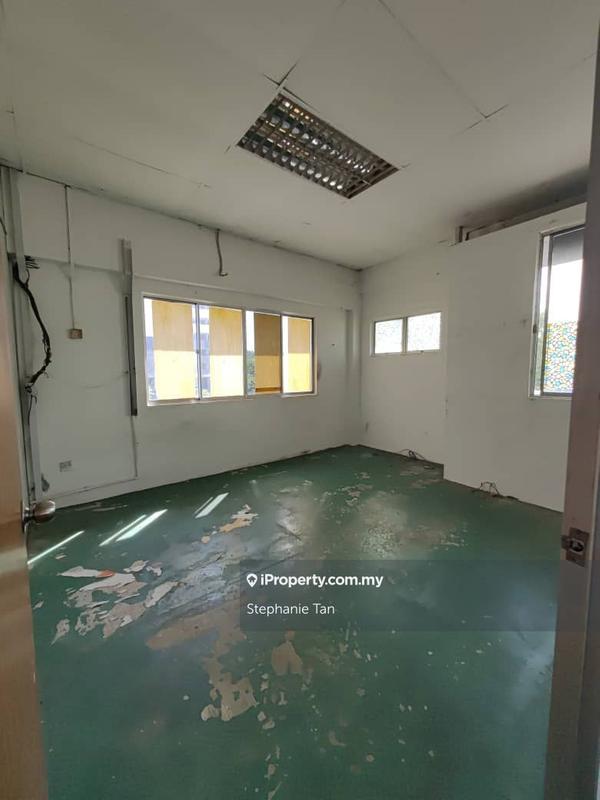 Semi-D Kilang untuk Disewa di y16qq, Kajang oleh Stephanie Tan - iProperty.com.my